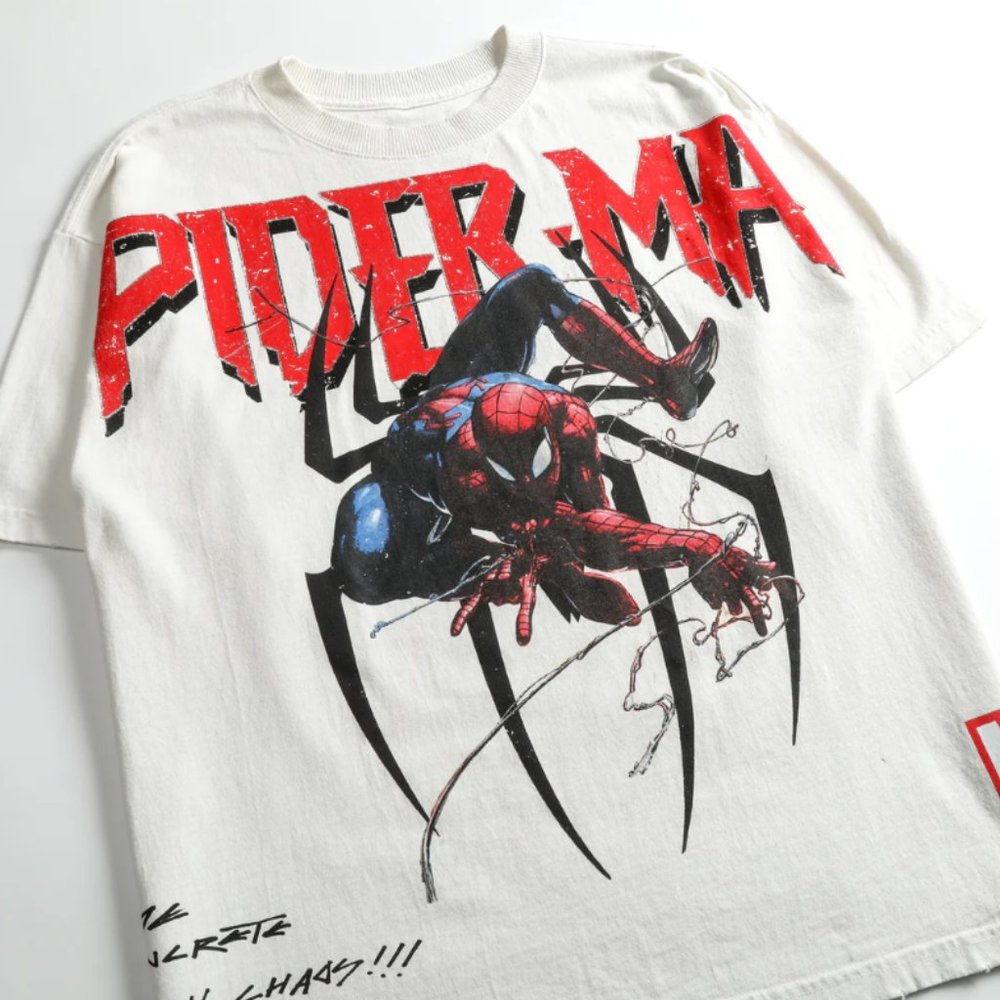 SPIDERMAN WEBS 199X OVERSIZED TEE IN BUTTER